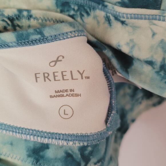 Freely - Teal pattern sports bra- size Large - Picture 6 of 7